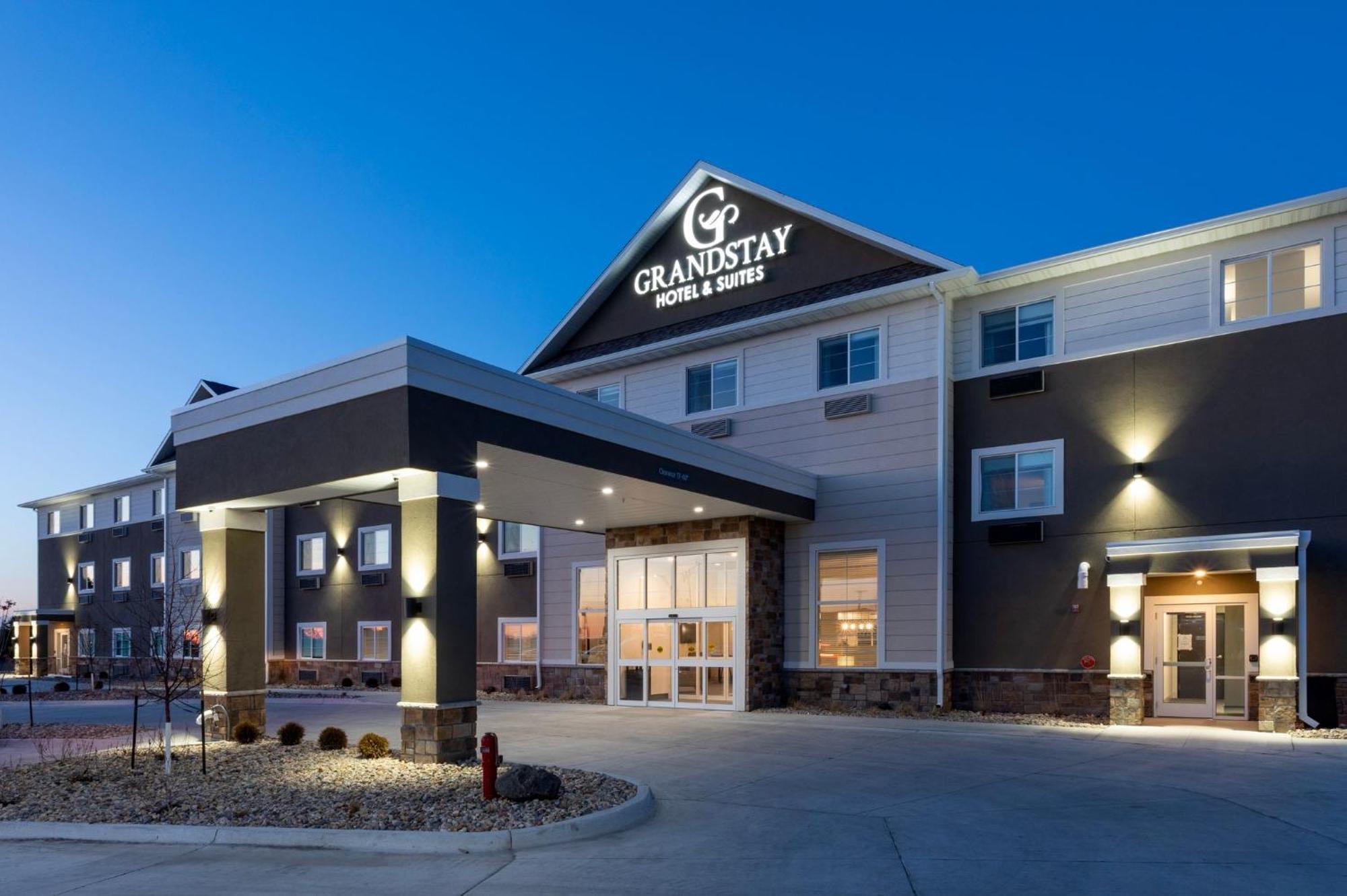 Grandstay Hotel & Suites Algona Exterior photo